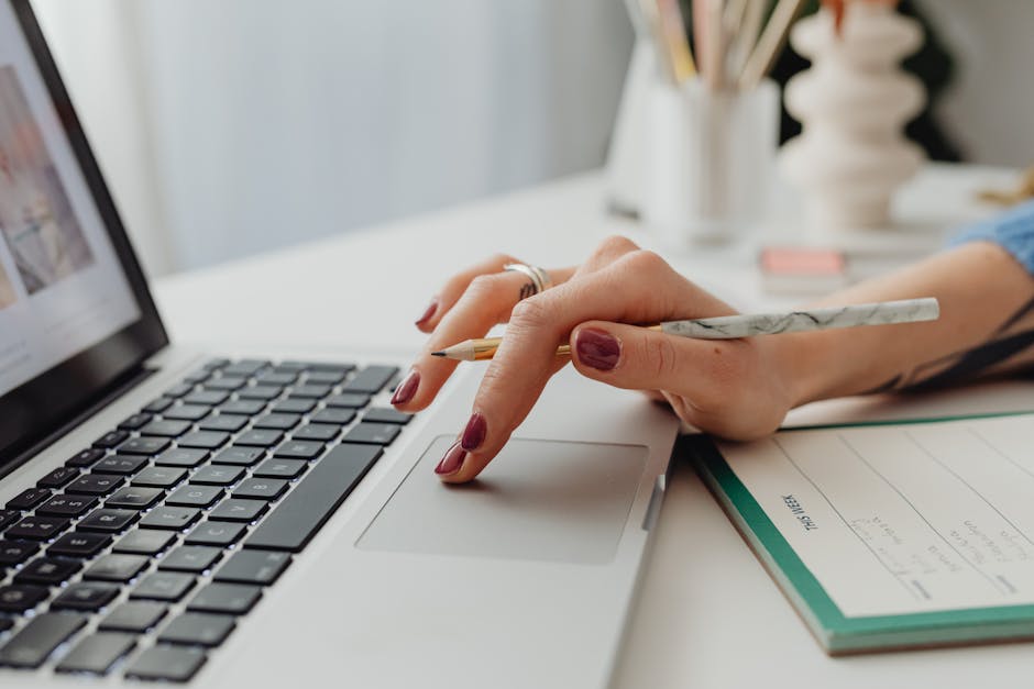 Tech Tools to Keep You Motivated While Studying